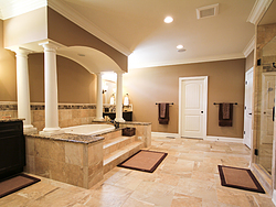 Master Bathroom With Columns - Tub