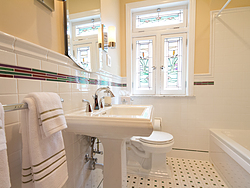Bathroom With Pedestal Sink - Small Space Design