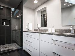 Modern Bathroom - Sink Design