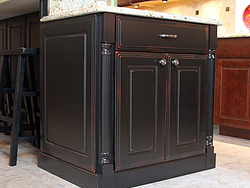 Traditional Midwest Kitchen - Island Cabinets
