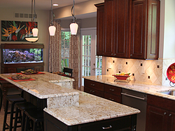 Traditional Midwest Kitchen - Island Countertop