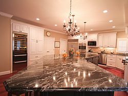Large Kitchen With Island - Countertop