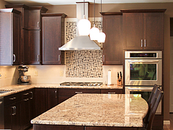 Warm Kitchen With Backsplash Details - Cabinet Design