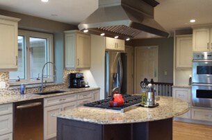 Transitional Kitchen With Island Cooktop
