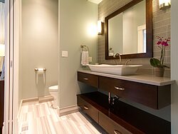Asian Bathroom - Simple Design