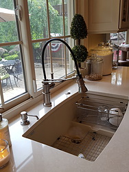 Traditional Kitchen With Built-In Seating - Faucet